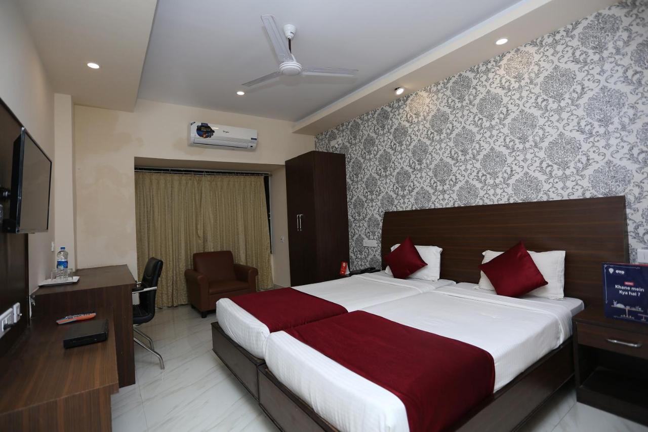 Hotel Railview Bhubaneswar Extérieur photo